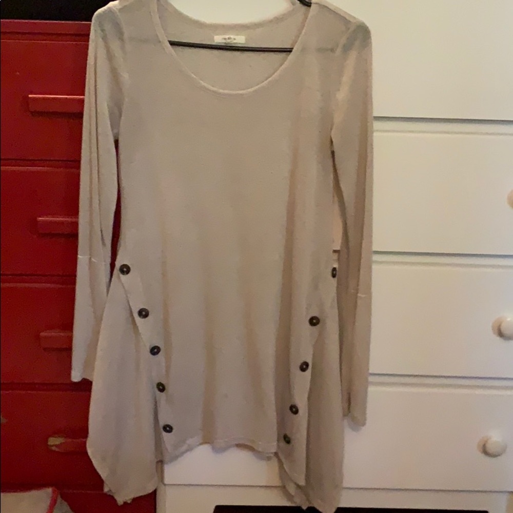 Maurices beige long sleeve tunic top buttons SZ XS
